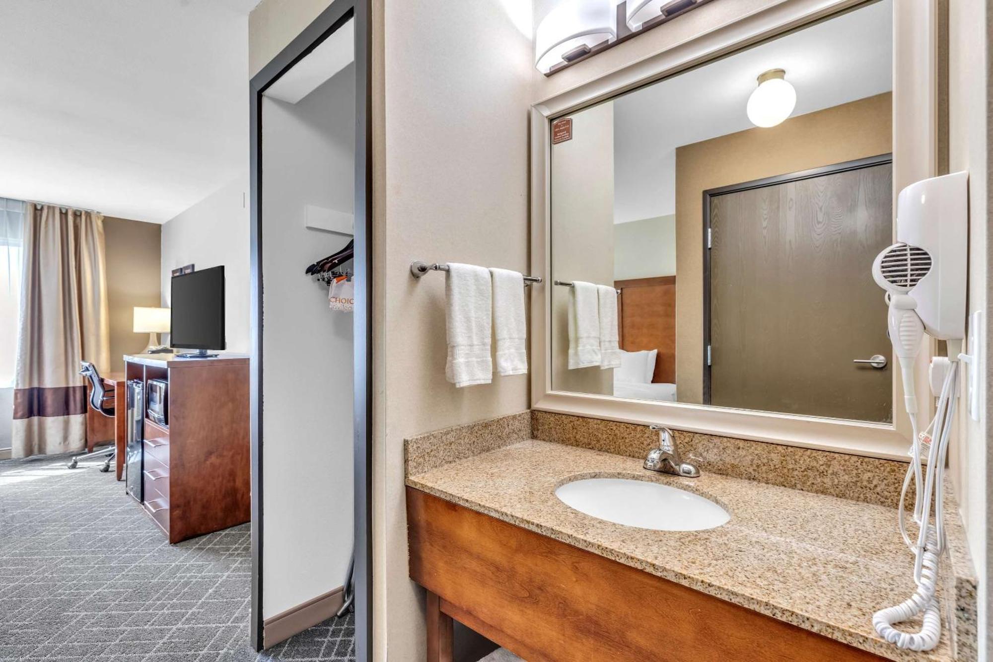 Comfort Inn Denver West Arvada Station Wheat Ridge Eksteriør billede